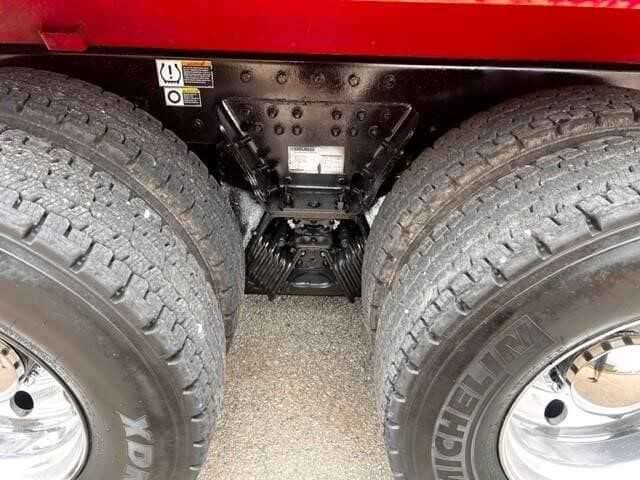 2020 Kenworth T880 image 13