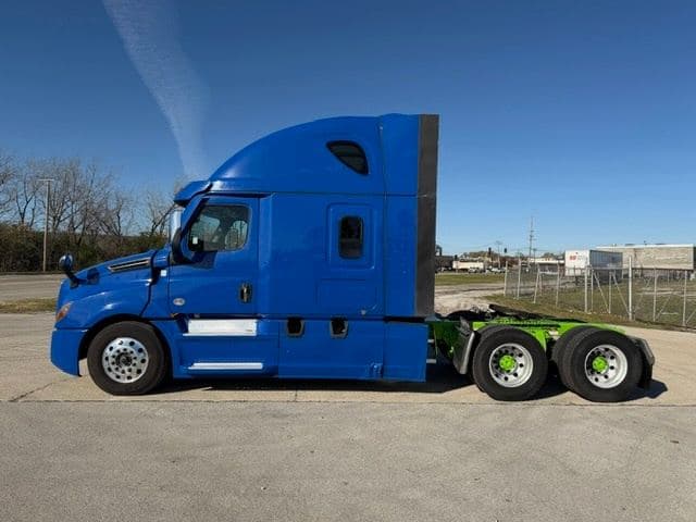 2024 Freightliner Cascadia image 5