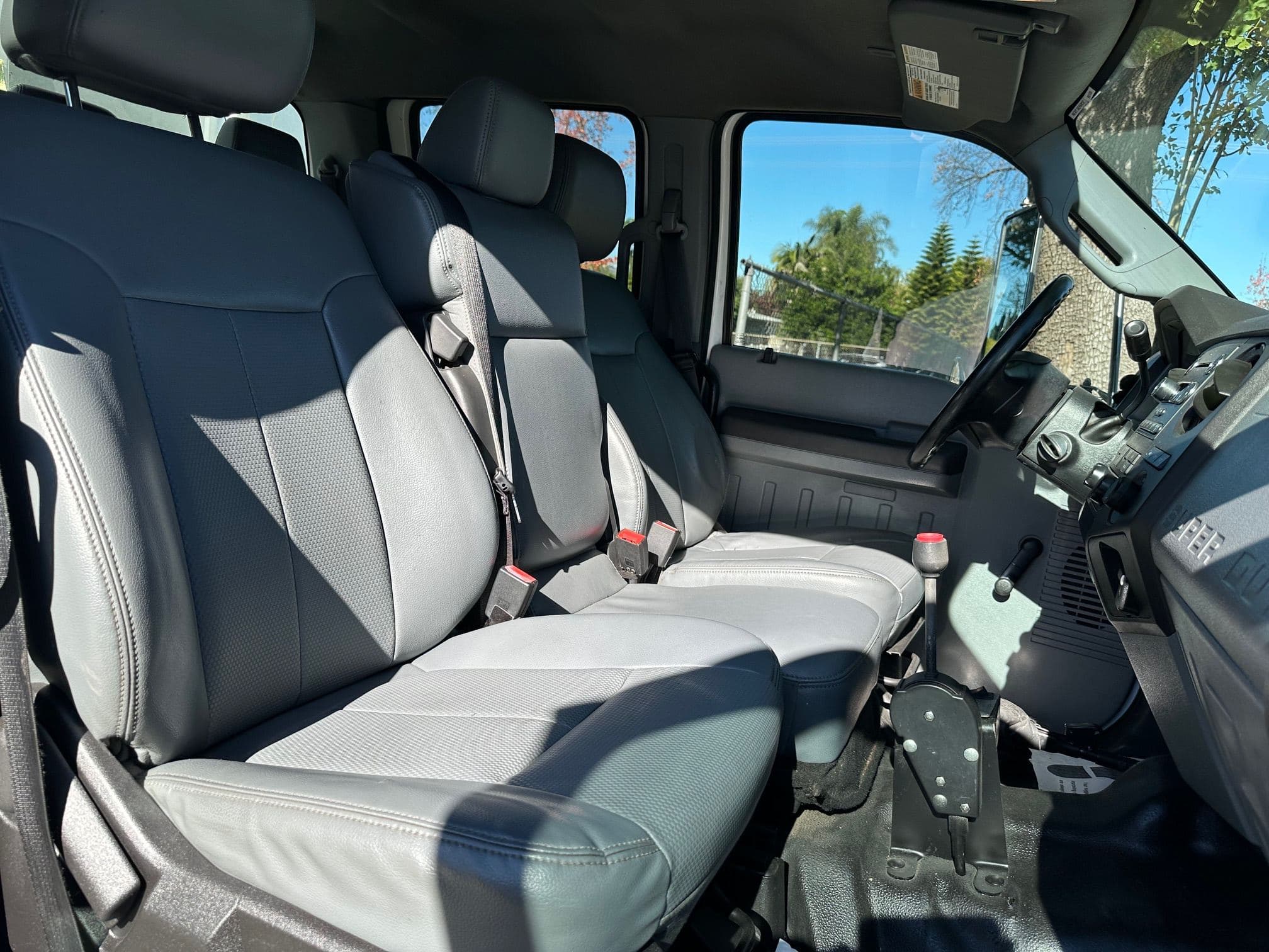 2015 FORD F650 SD Crew Cab Chipper Dump 13409 image 40