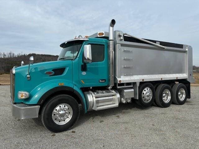 2018 Peterbilt 567 image 2