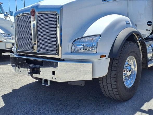 2025 Kenworth T880 image 5