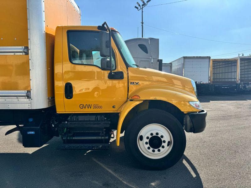 2020 International MV607 image 6