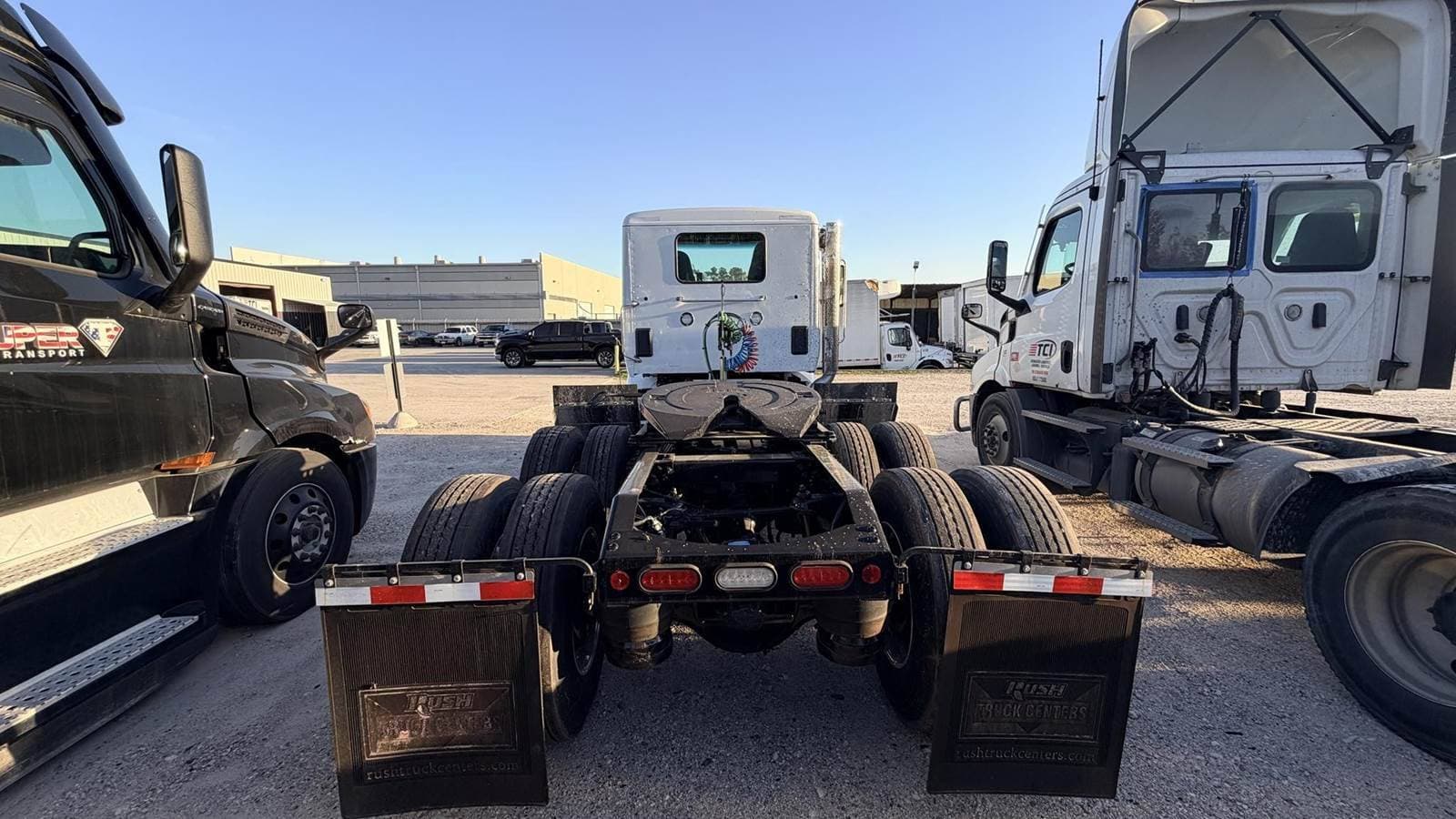 2024 Peterbilt 579 image 3