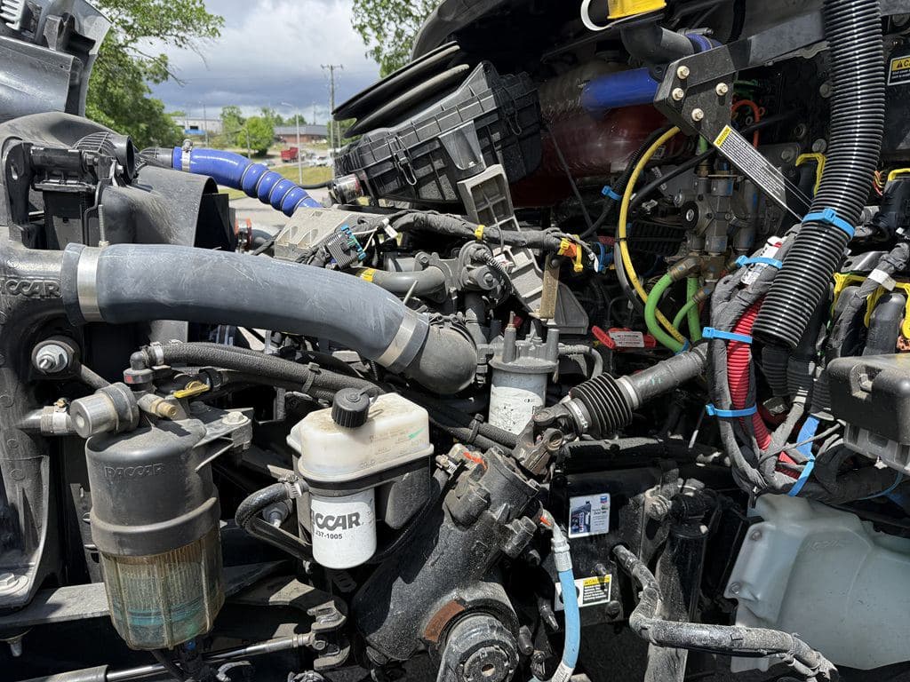 Used 2024 KENWORTH T280 image 6