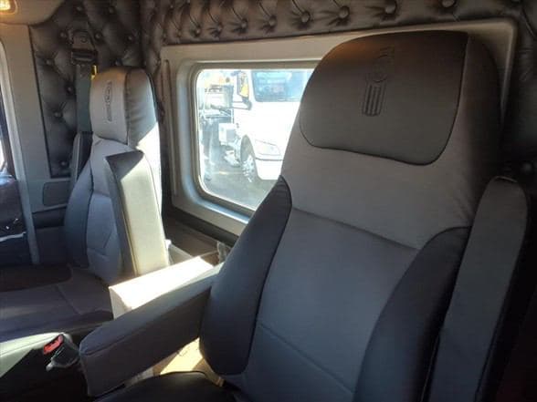 2026 Kenworth W900 image 15