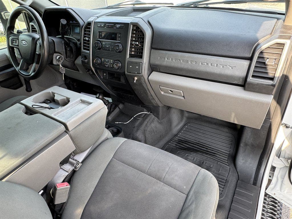 2018 Ford F550 image 58