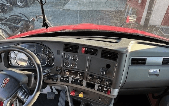 2020 Kenworth T680 image 6