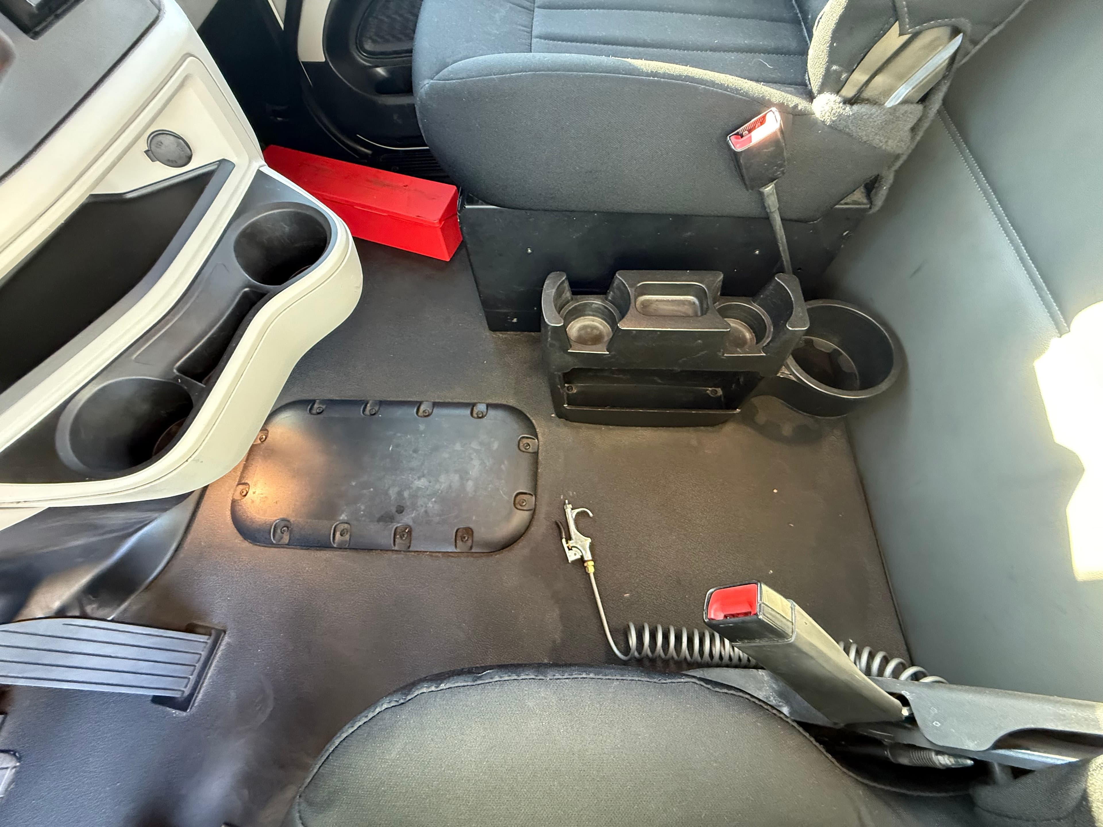 2023 Peterbilt 579 image 14