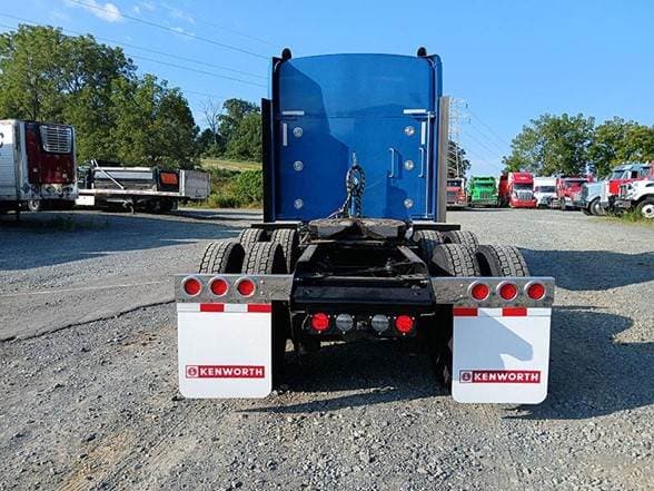 2025 Kenworth W9 Series image 4