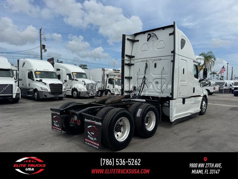 2022 Freightliner Cascadia image 6
