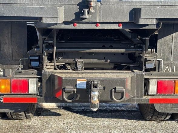 2025 Isuzu FTR image 5