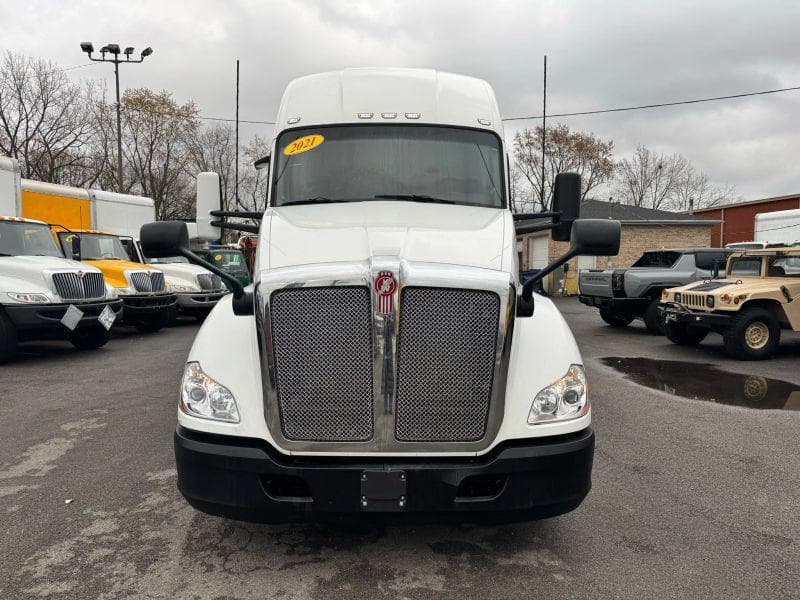 2021 Kenworth T600 image 1