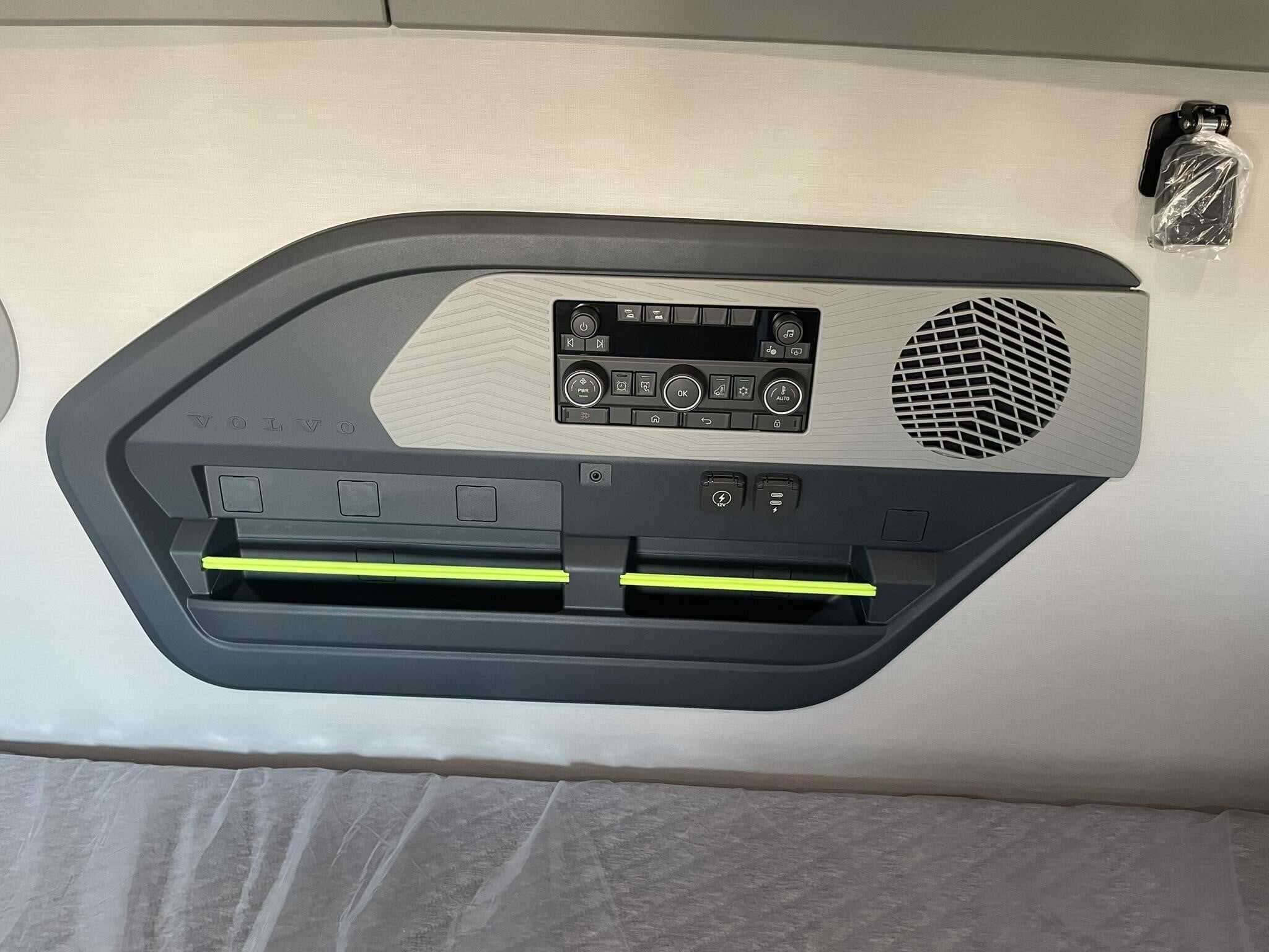 2026 Volvo NEW VNL image 7