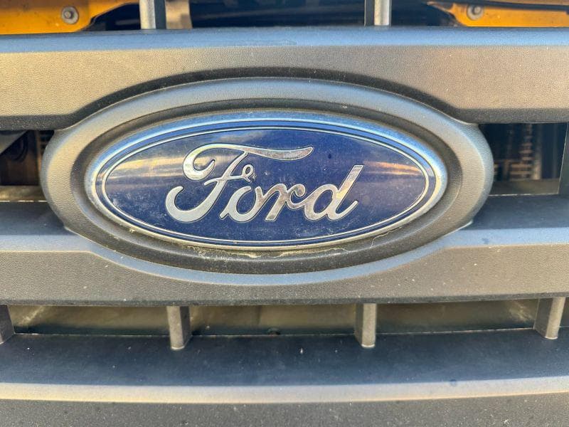 2022 Ford CF8000 image 12