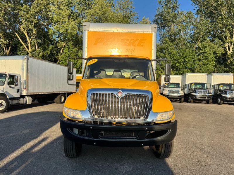 2019 International 4300 image 1