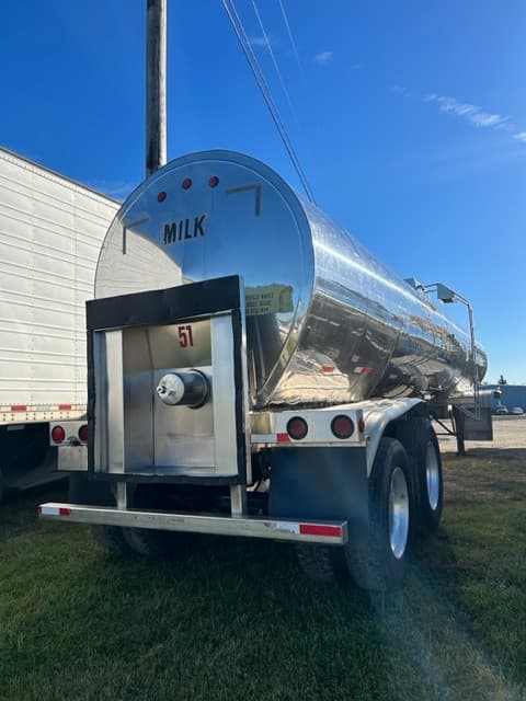 1988 Walker 6200 GAL image 3