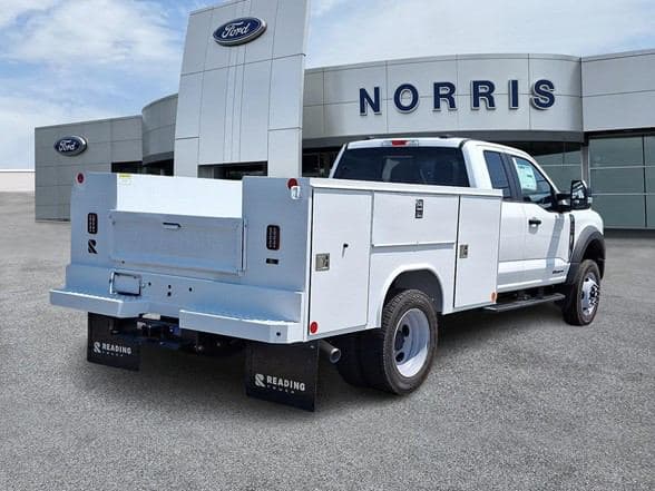 2025 Ford F450 SD image 3