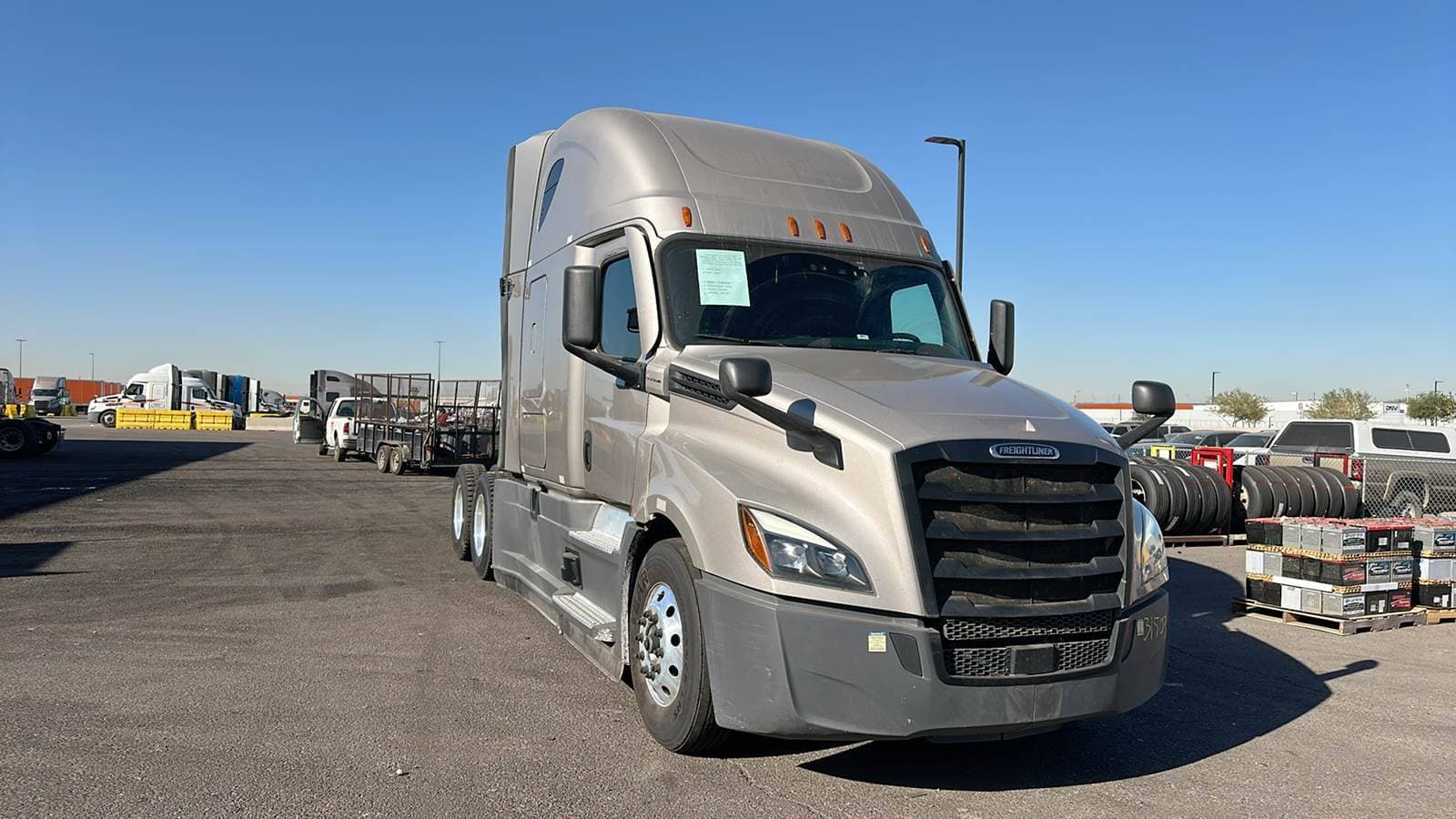 2024 Freightliner Cascadia 126 image 1