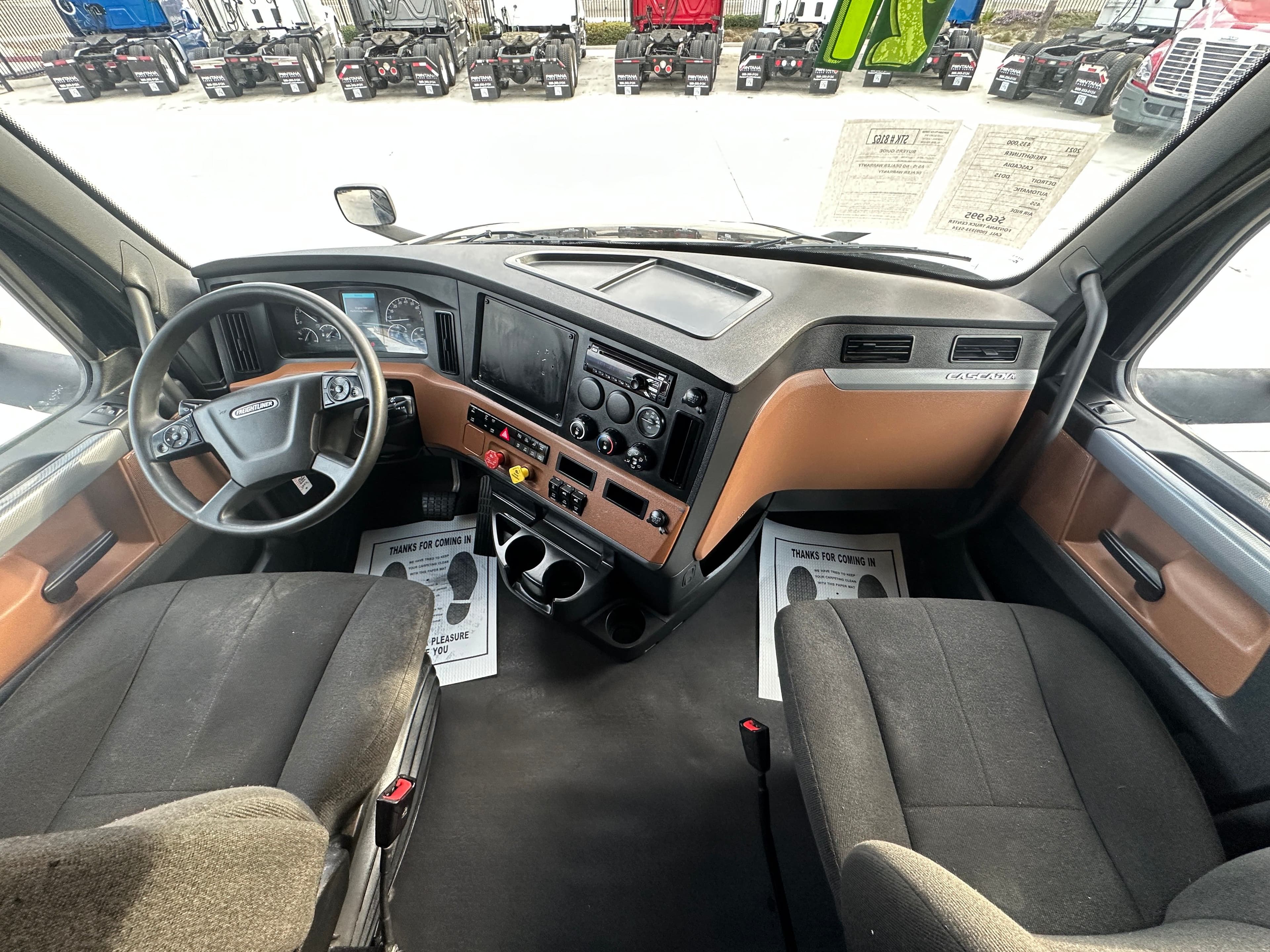2021 Freightliner Cascadia 126 image 29