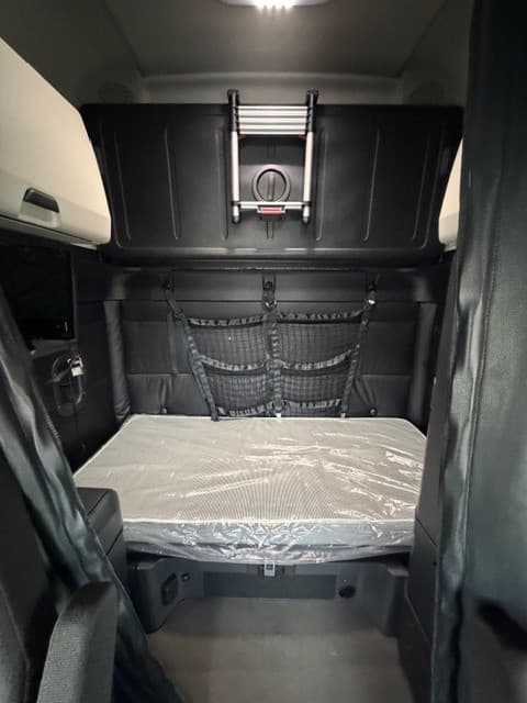 2024 Freightliner Cascadia image 6