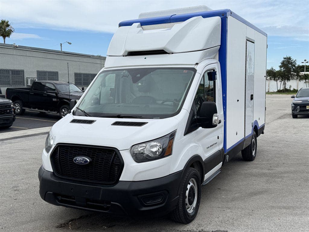 2023 Ford Transit T-350 image 3
