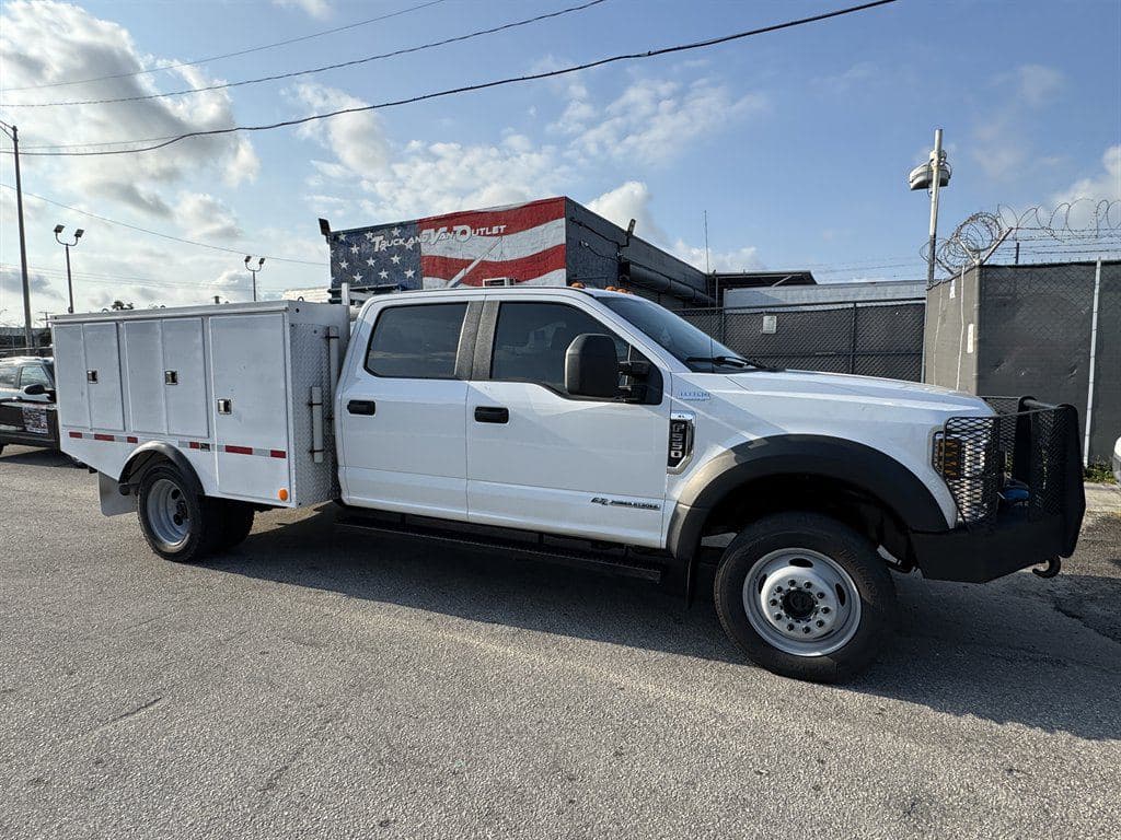 2018 Ford F550 image 18
