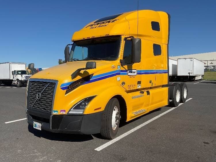 2022 Volvo VNL image 3