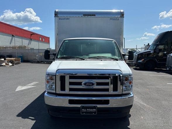 2024 Ford E350 SD image 7