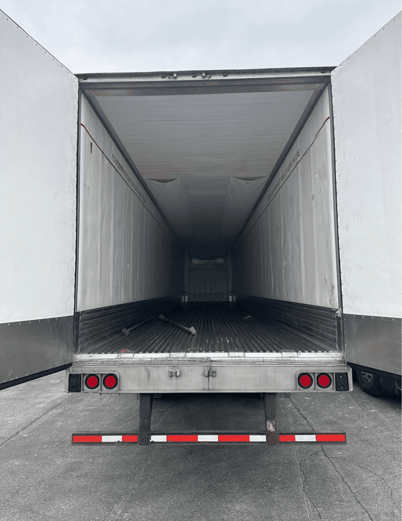 2019 Utility Reefer Carrier 7300x4 image 5