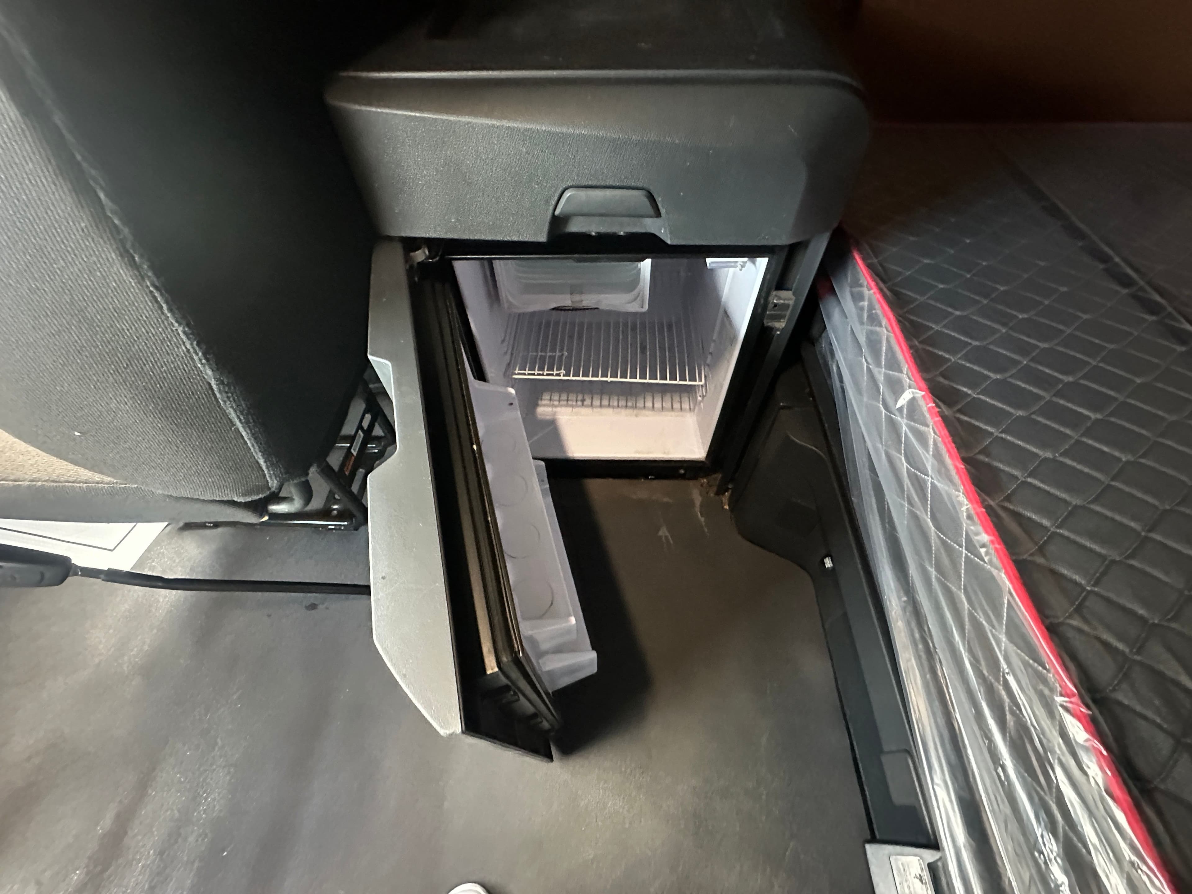 2021 Freightliner Cascadia 126 image 35