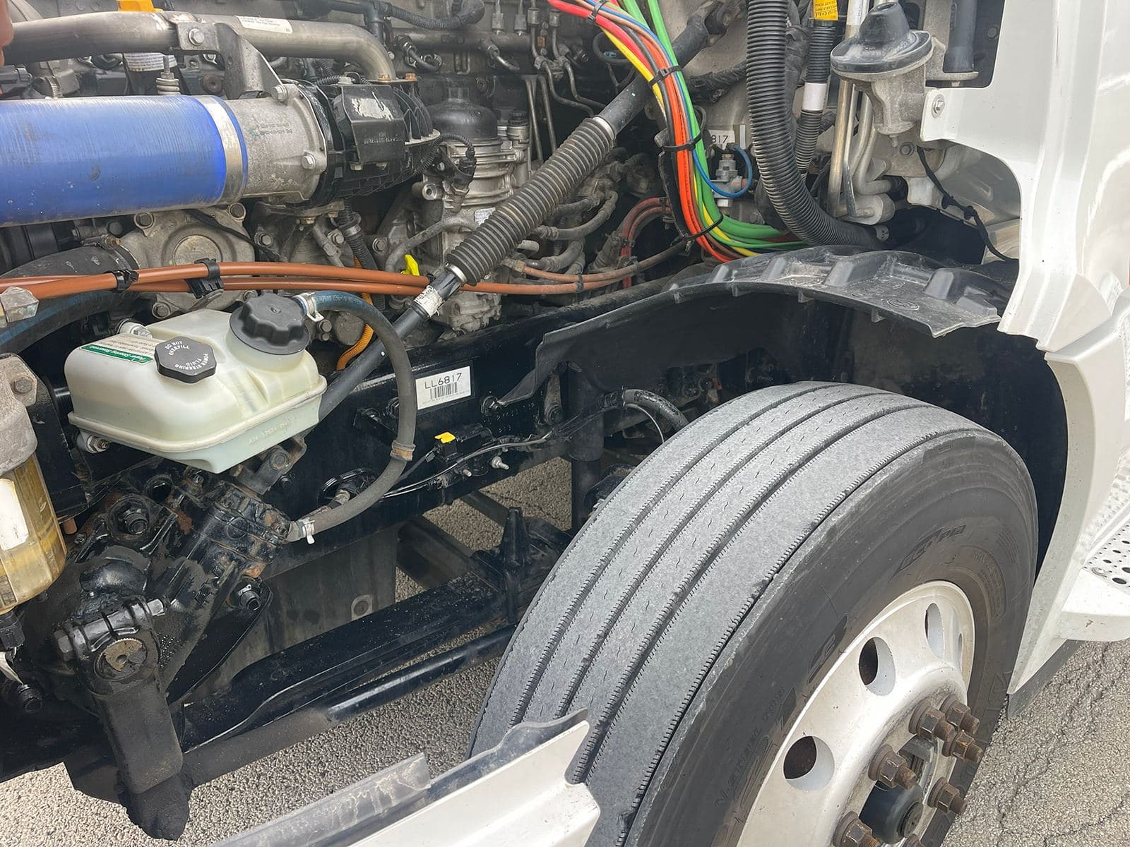 2020 Freightliner Cascadia image 10