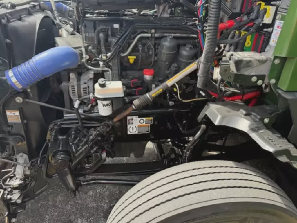 2022 Kenworth T680 image 6