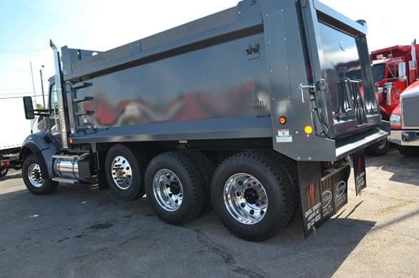 2026 Kenworth T880 image 3