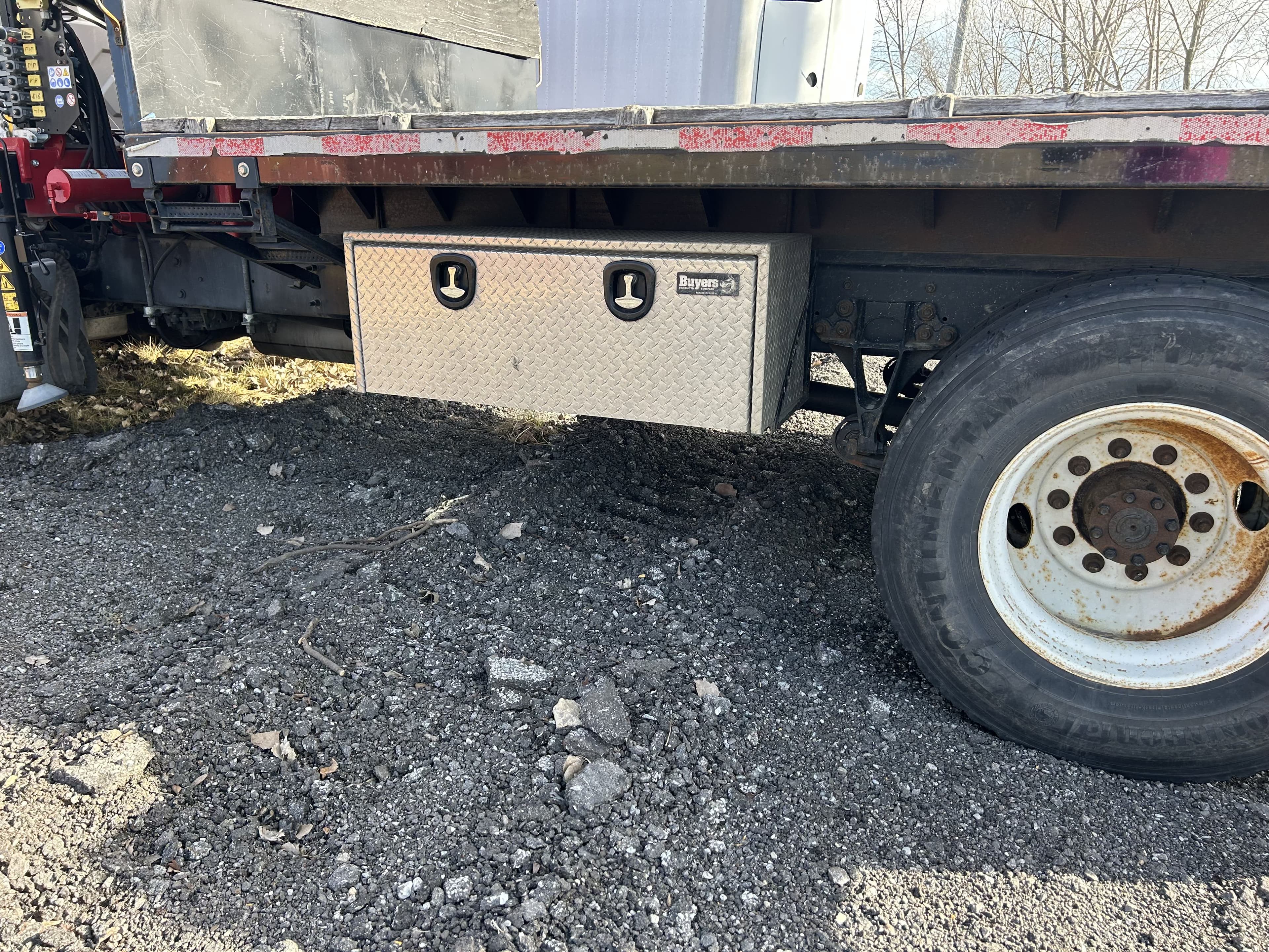 2014 International 4300 Knuckleboom Mounted Crane image 21