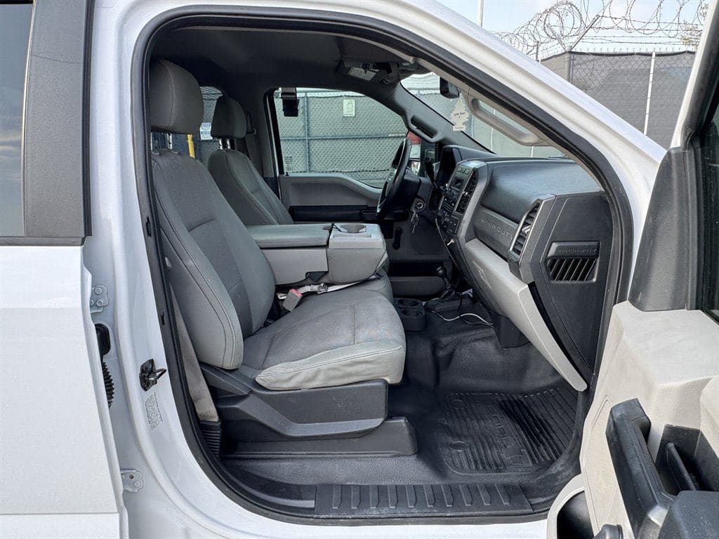 2018 Ford F550 image 54