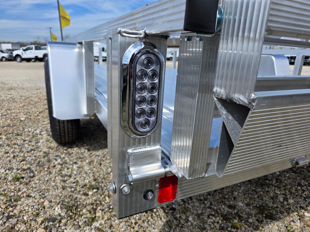 2026 SPORT HAVEN AUT612D DELUXE UTILITY image 18