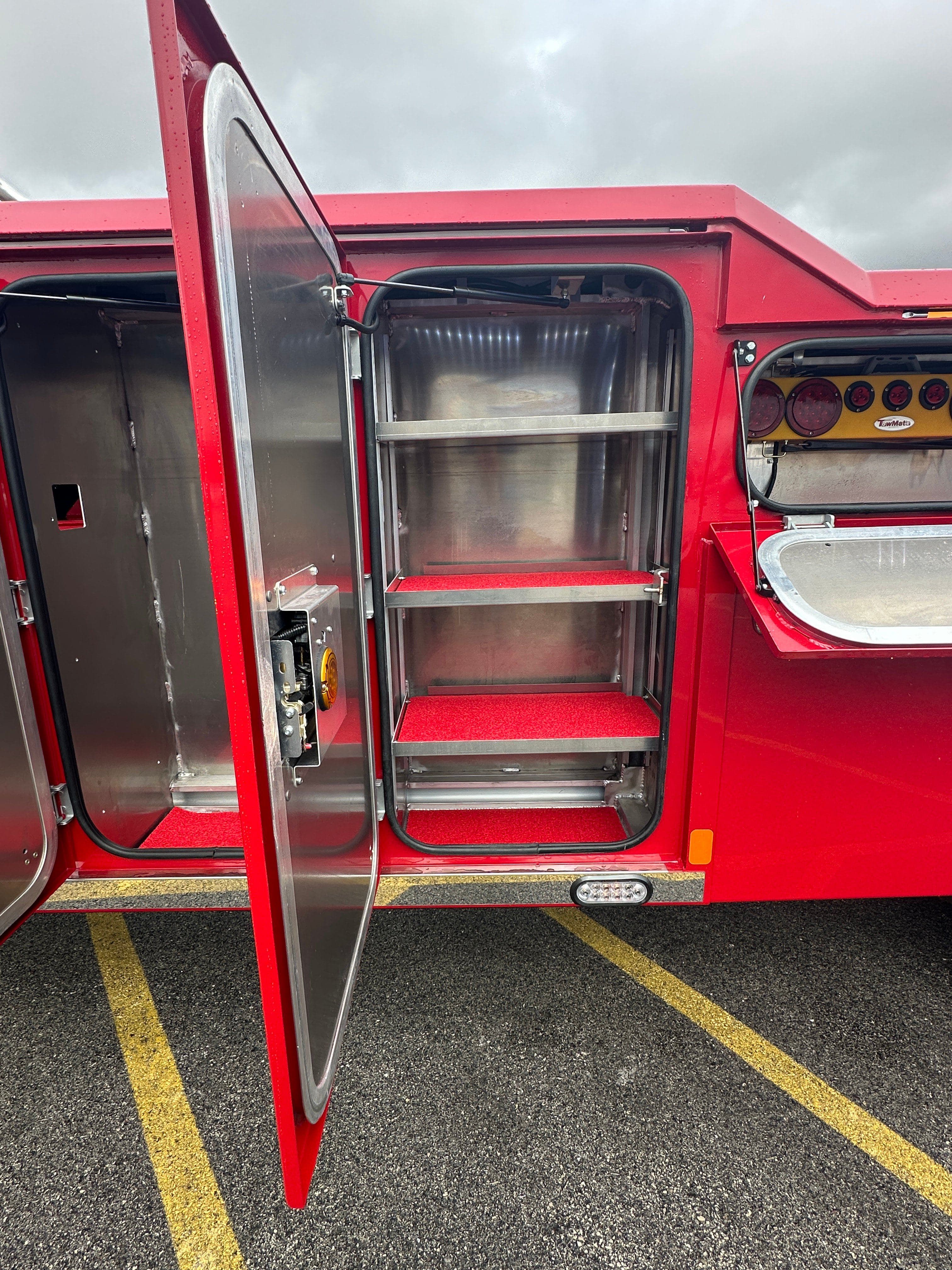 2025 Kenworth T880 with a Century 5130 image 19