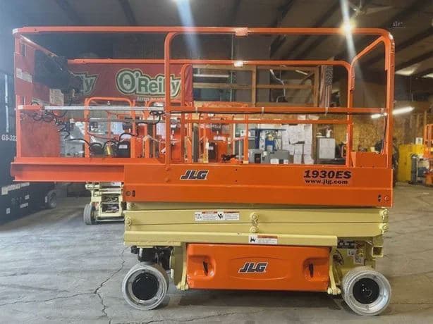 2015 JLG 1930ES image 1