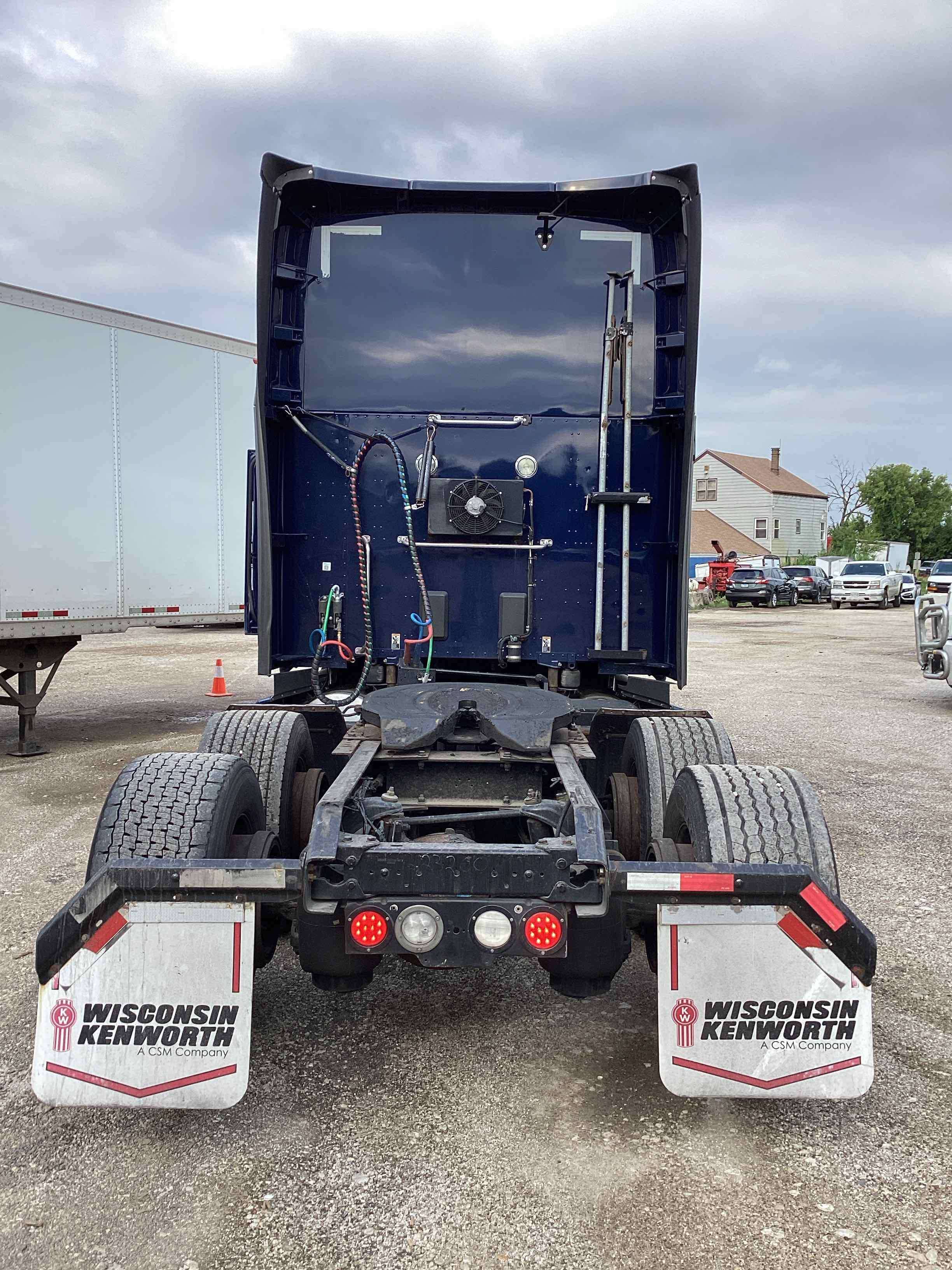 2019 Kenworth T680 Sleeper – Cummins X15 Power | 528K Miles image 10