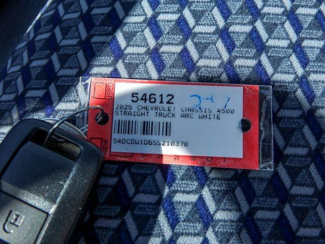 2025 Chevrolet 4500 HG LCF Gas Base image 13