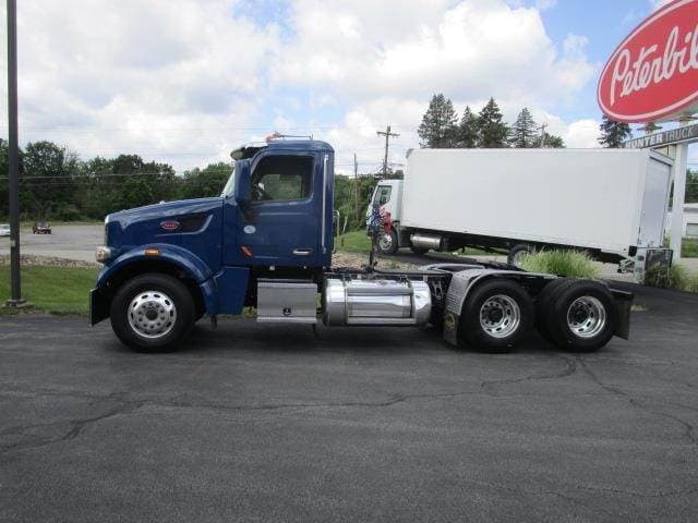 2020 Peterbilt 567 image 3