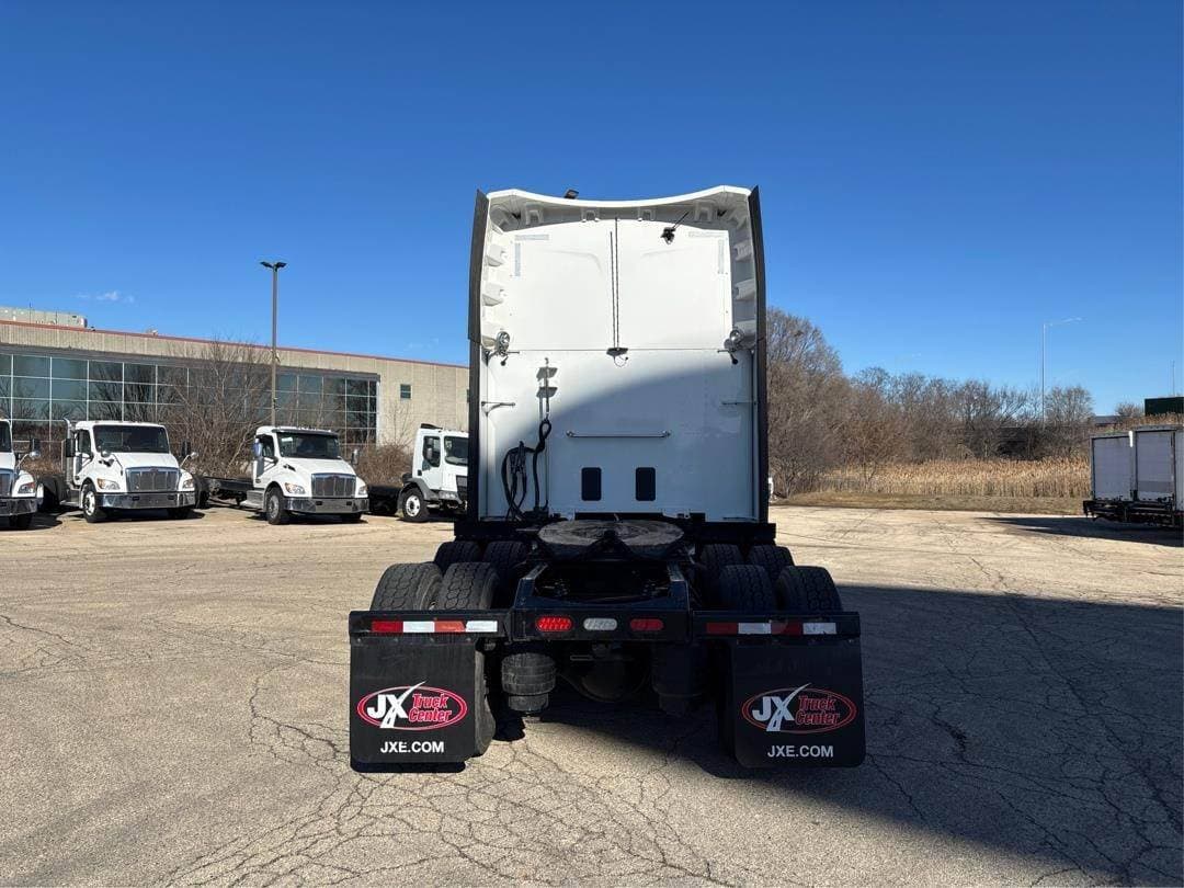 2021 Peterbilt 579 image 5