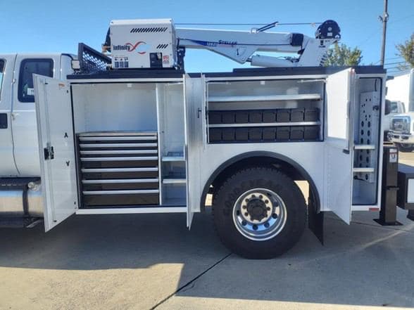 2025 Ford 4143D image 18