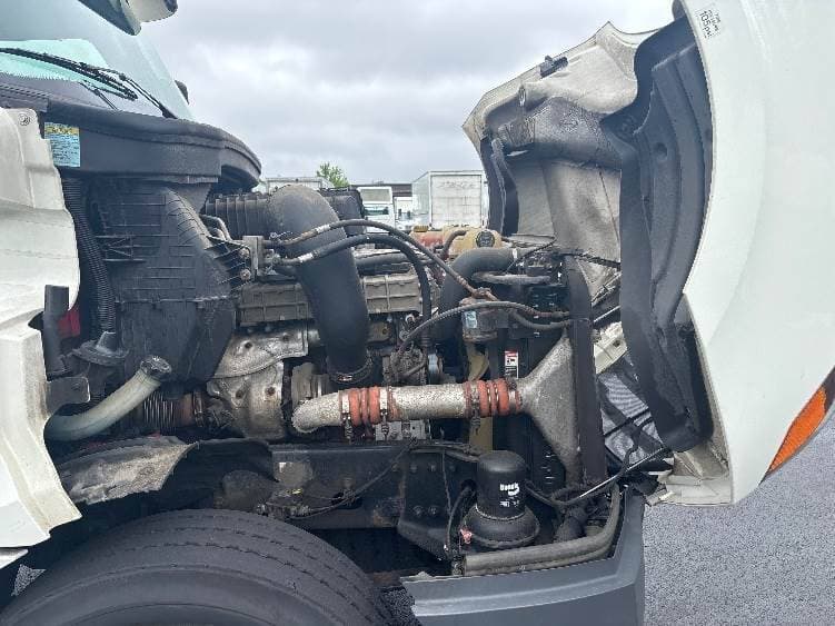 2018 Freightliner Cascadia image 4