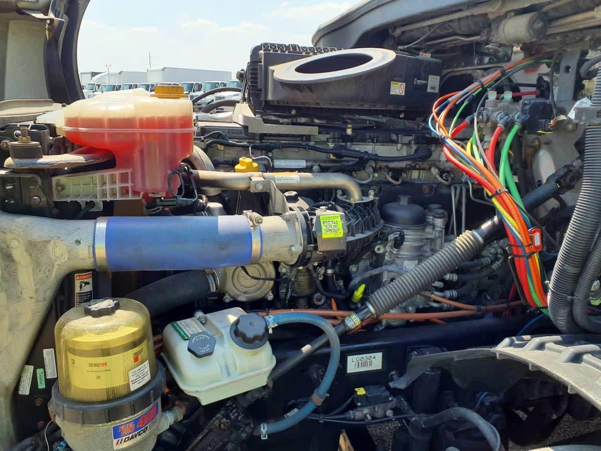 2020 Freightliner Cascadia image 9