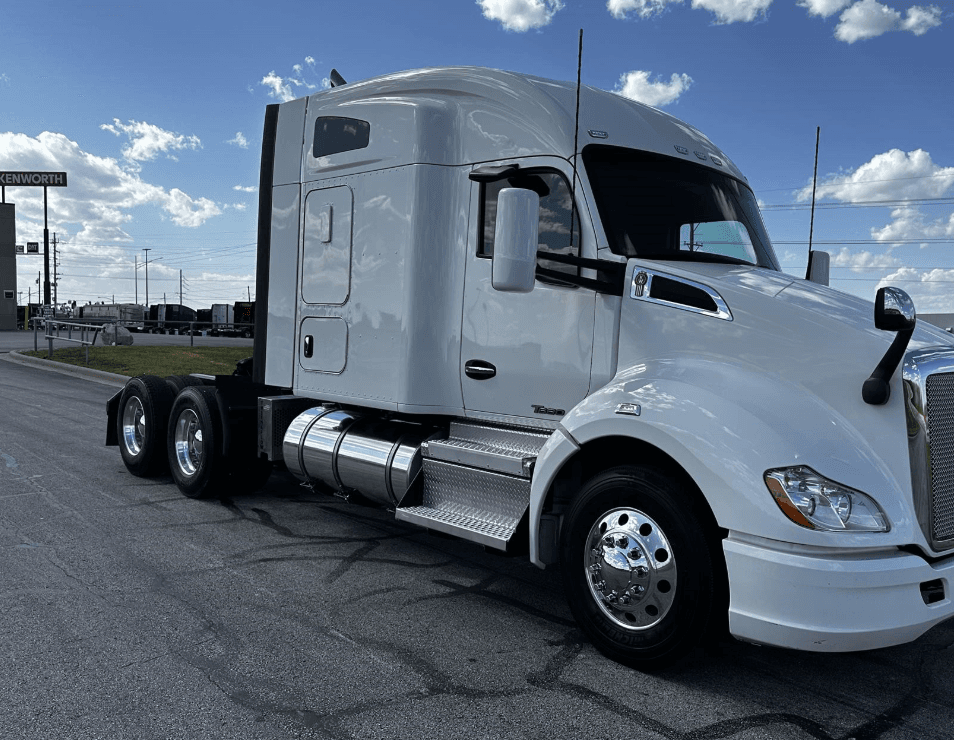 2020 Kenworth T680 image 2