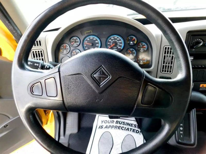 2019 International 4300 image 16