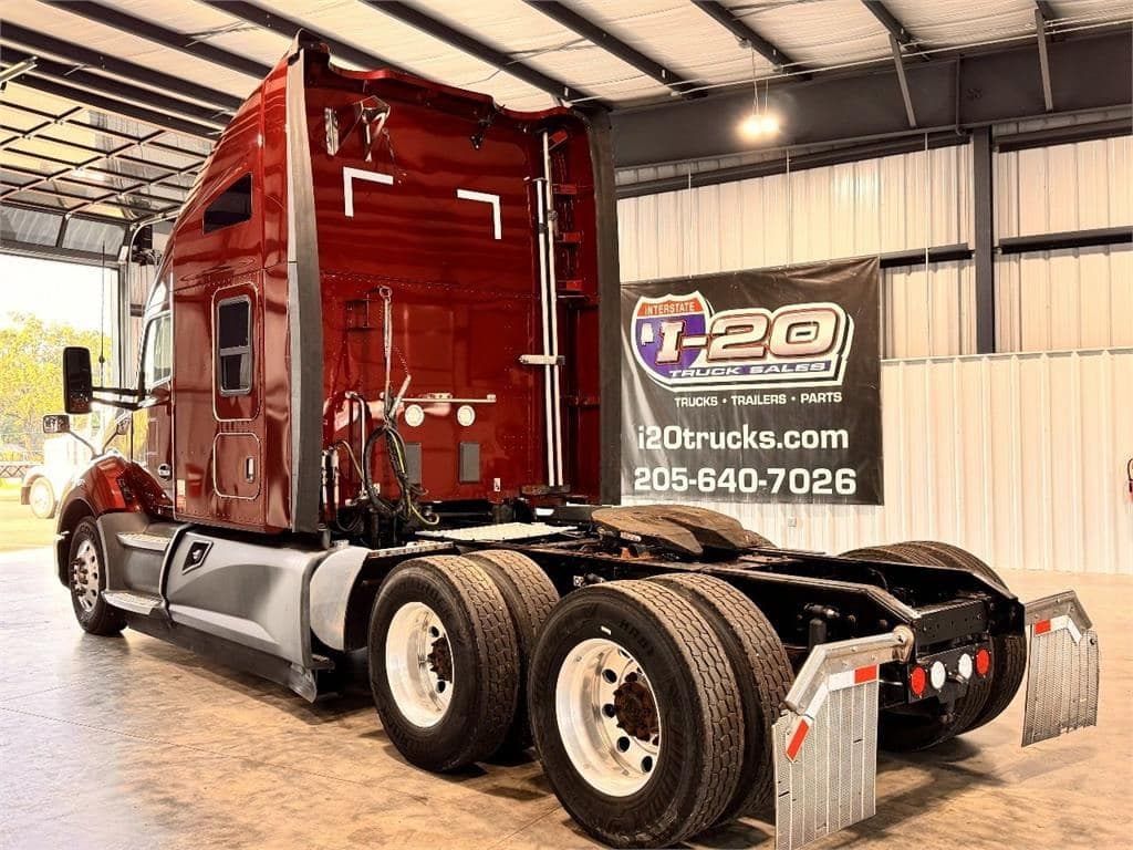 2020 Kenworth T680 image 3