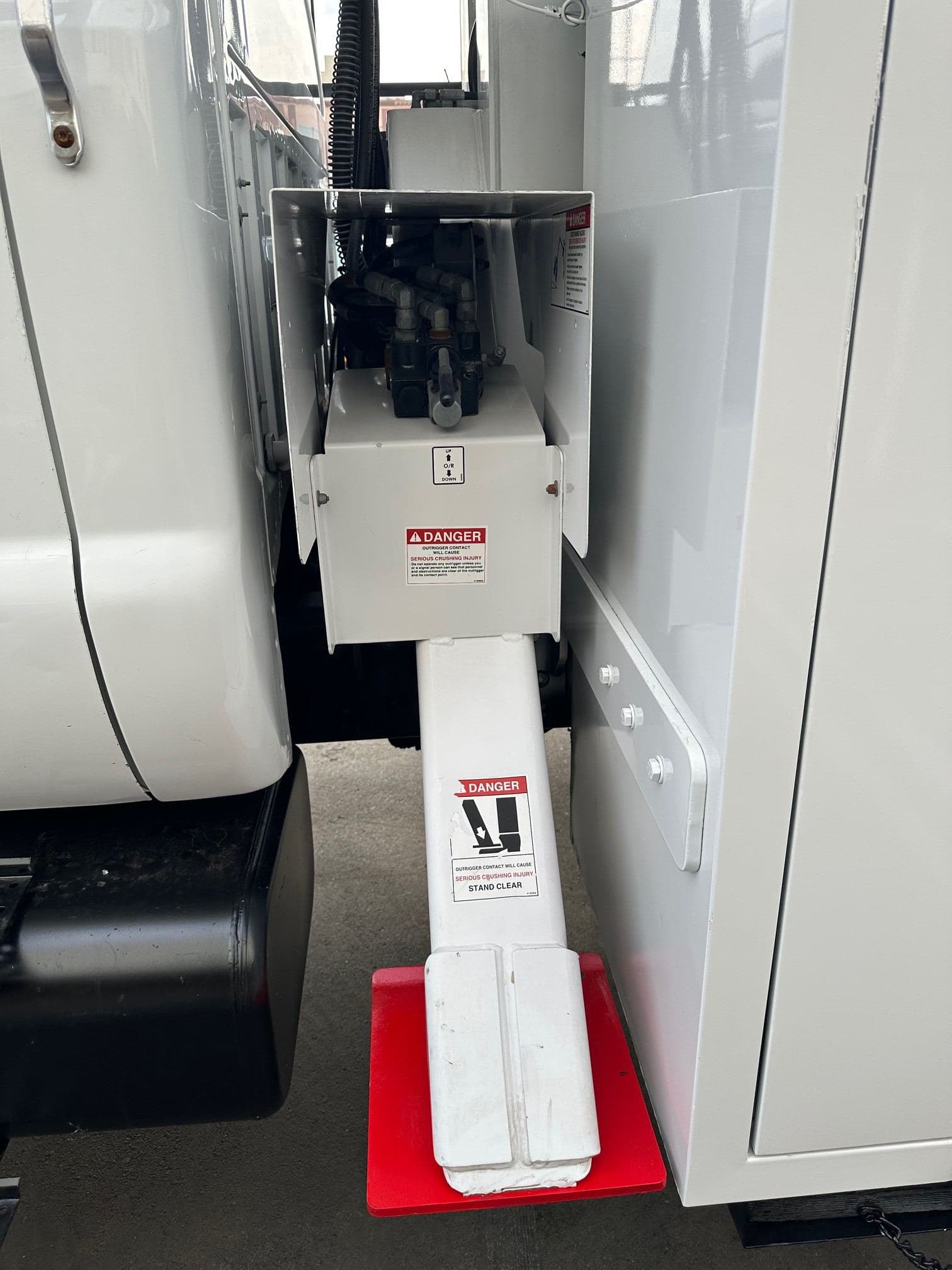 2010 Ford F-750 Forestry Tree Truck image 29