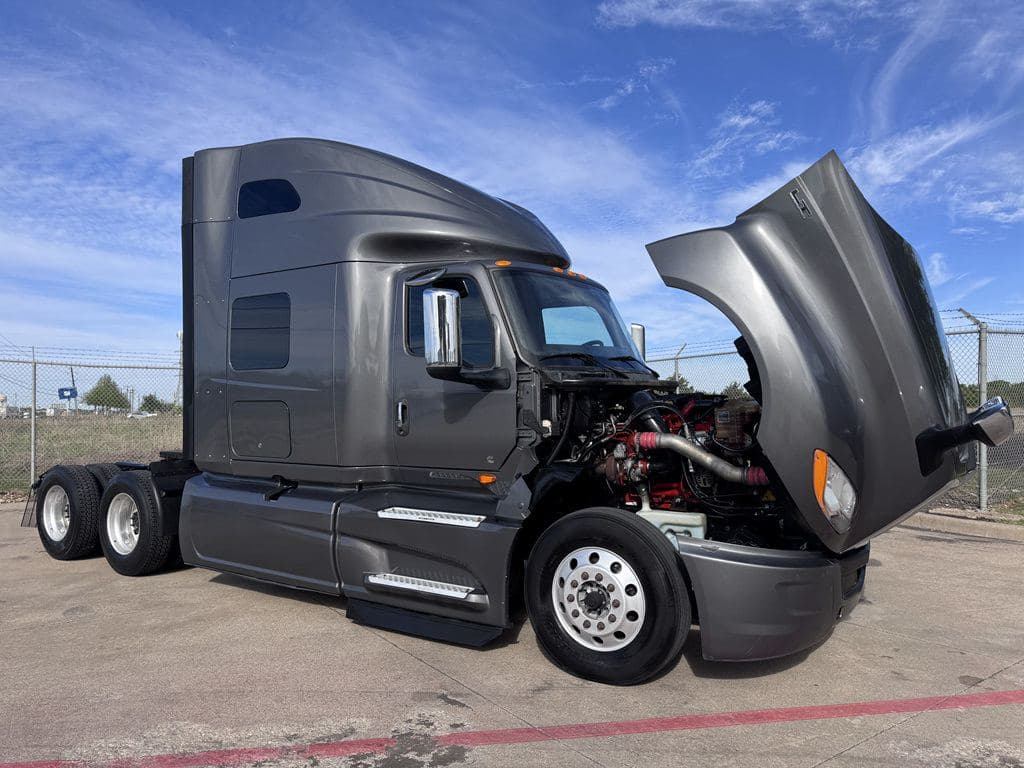 Used 2021 INTERNATIONAL LT625 image 15
